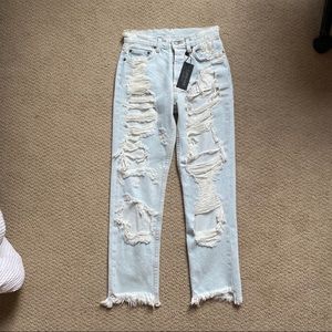 LF Carmar Distressed Jeans
